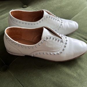 FRYE Womens Terri Deco Stud Slip On Loafers White Leather 6.5 M